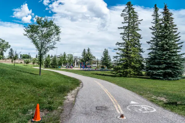 North Glenmore Park community